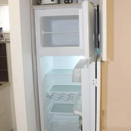 Center Apartment Njivice