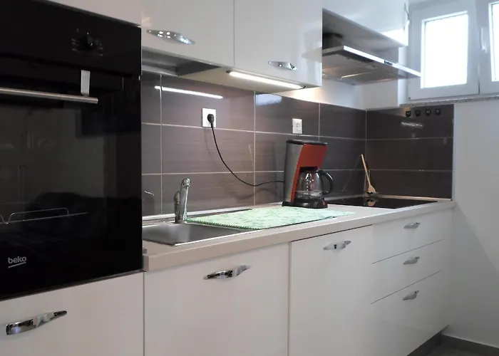Apartment Center Njivice